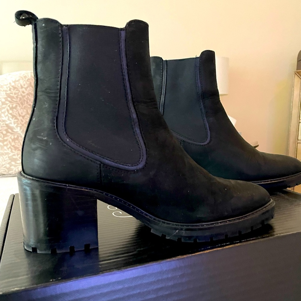 Thursday Boot Co. Knockout Black Matte Chucky Heel Chelsea Boot.  Size 9